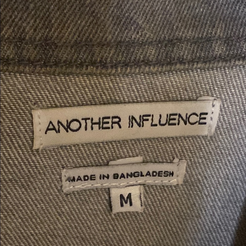 Gray Denim Jacket with Graphic Design Old English Ex Nihilo Another Influence M - Picture 6 of 8